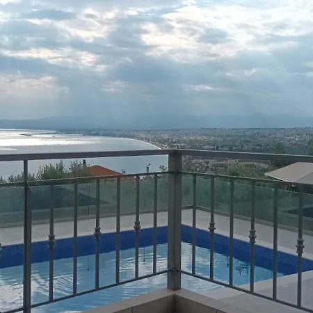 Verga's * Kalamata